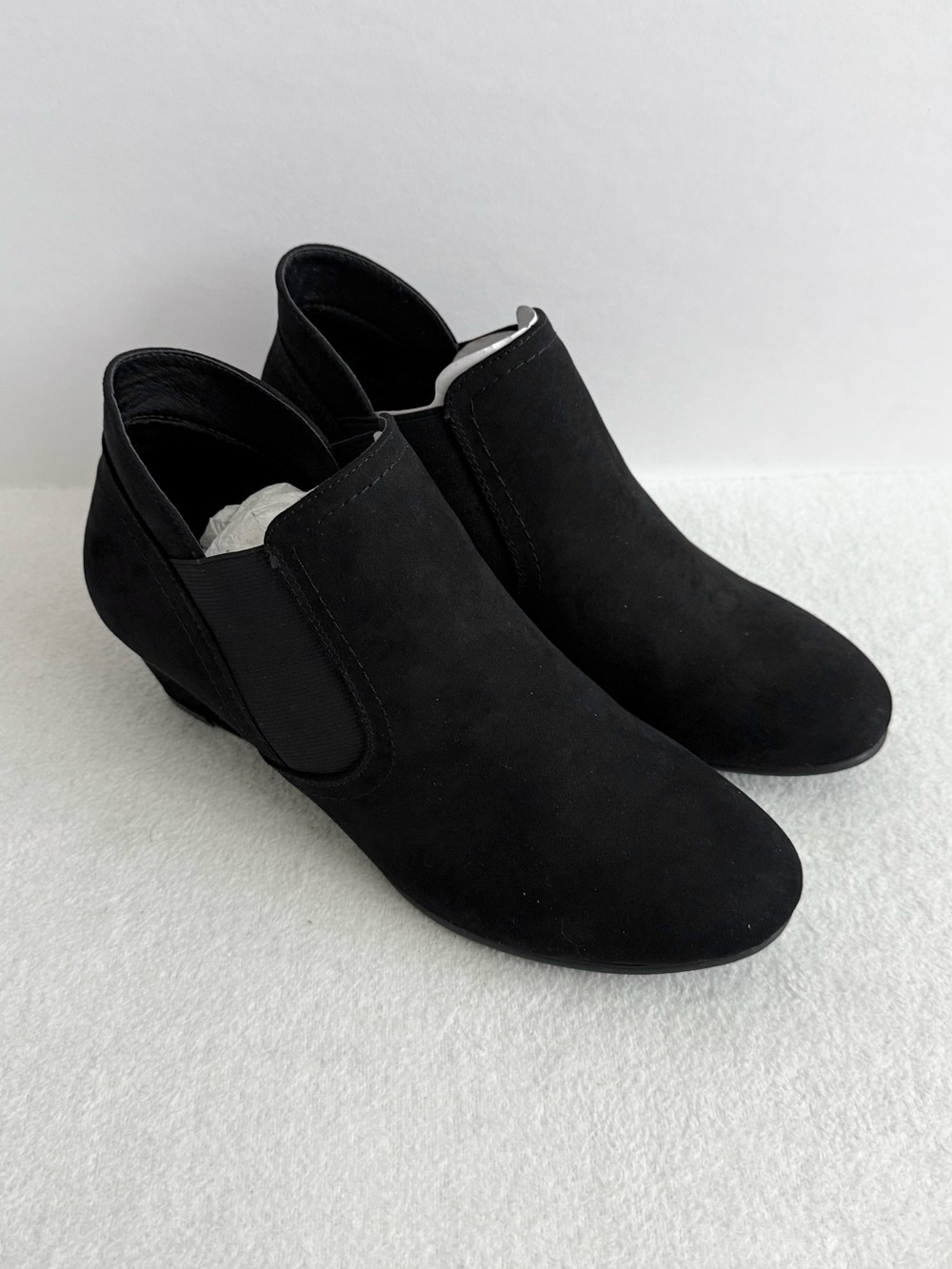 Black Wedge Ankle Booties Women’s 8.5 Stretch Comfort Fall NWT